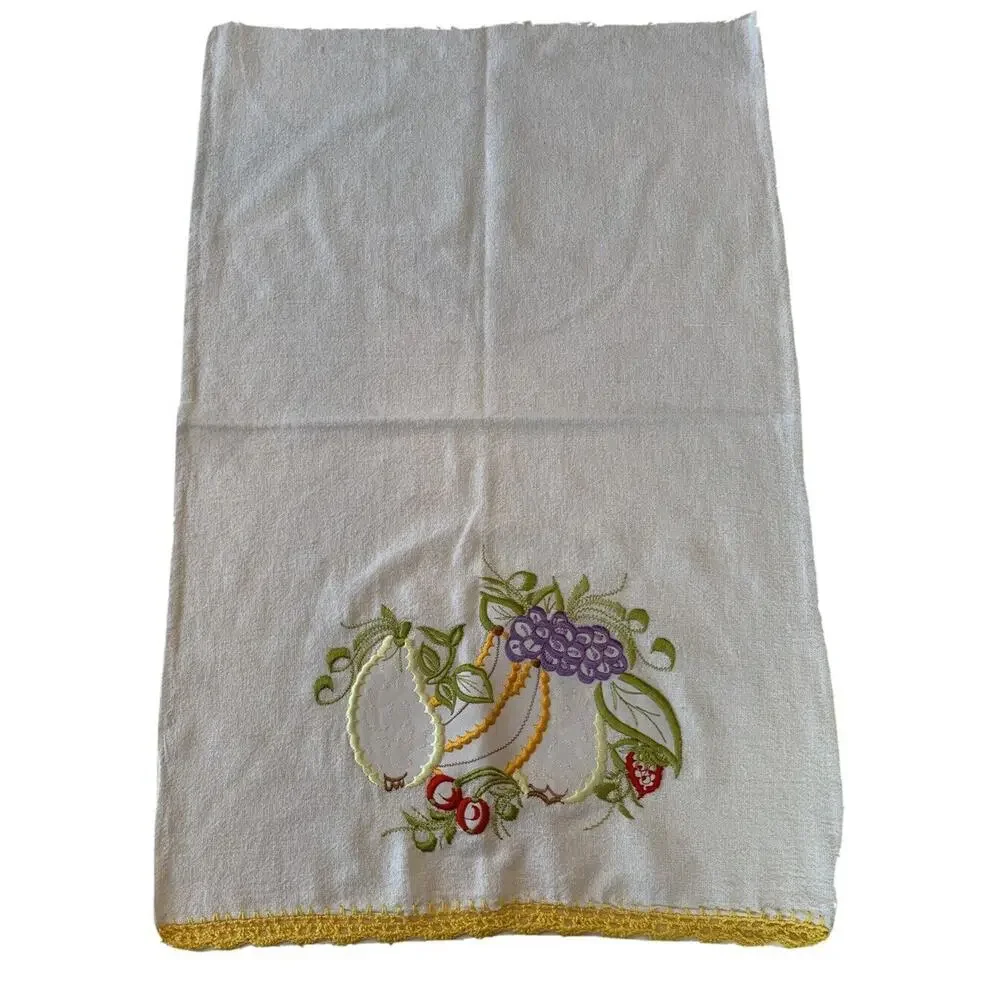 Vintage Dresser (Sideboard) Scarf Table Linen 17.5
